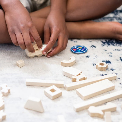 Asymbol by SimplyFun is a 3D building game for family game night or kids aged 8 and up